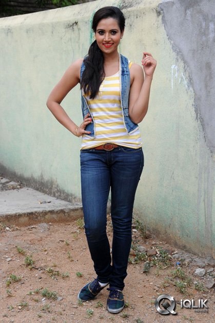 Sunitha-Rana-at-Galipatam-Movie-Press-Meet